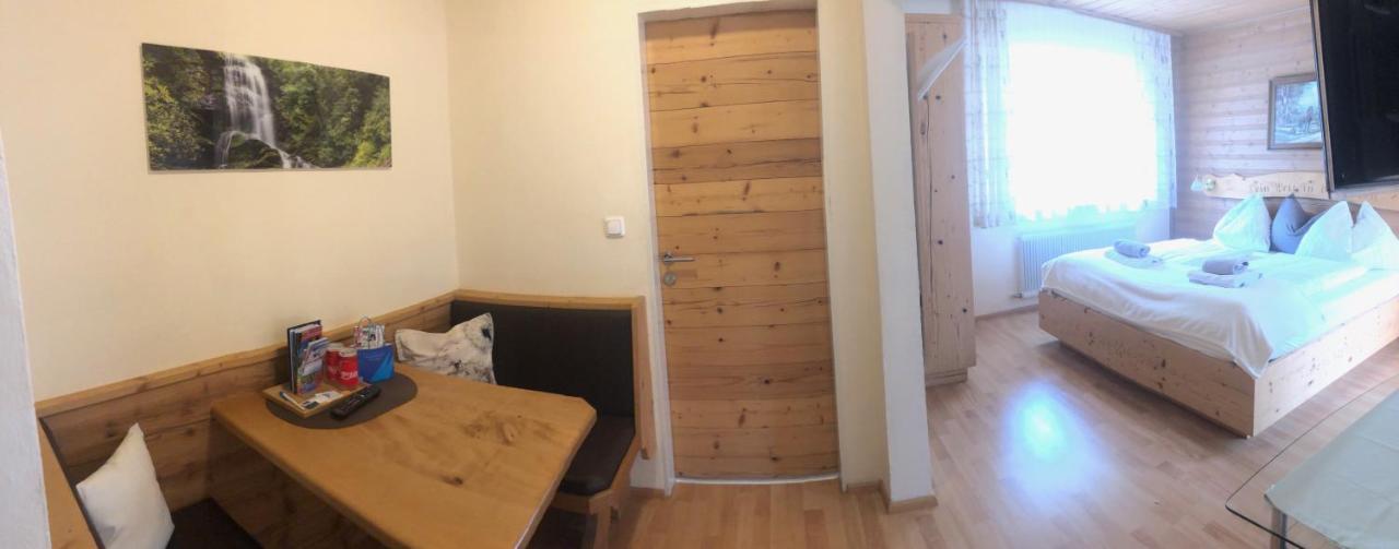 Haus Voithofer Apartamento Sankt Johann im Pongau Exterior foto