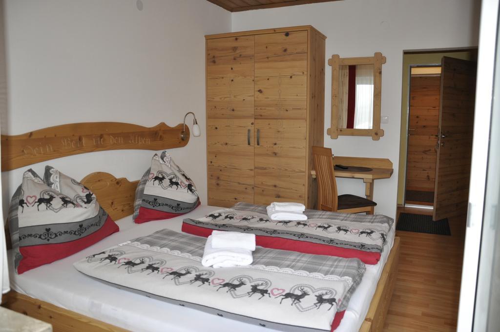 Haus Voithofer Apartamento Sankt Johann im Pongau Quarto foto