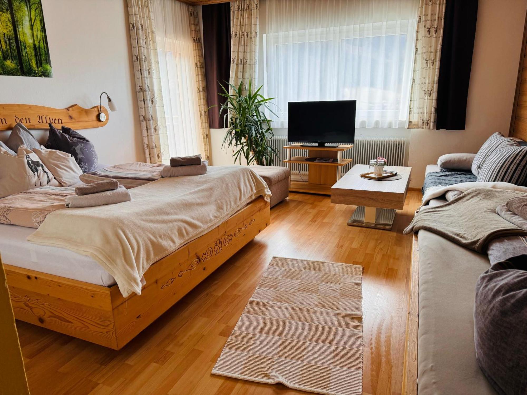 Haus Voithofer Apartamento Sankt Johann im Pongau Exterior foto