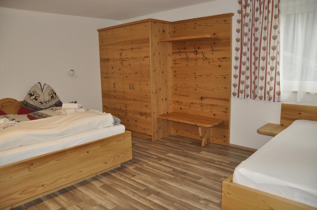 Haus Voithofer Apartamento Sankt Johann im Pongau Quarto foto