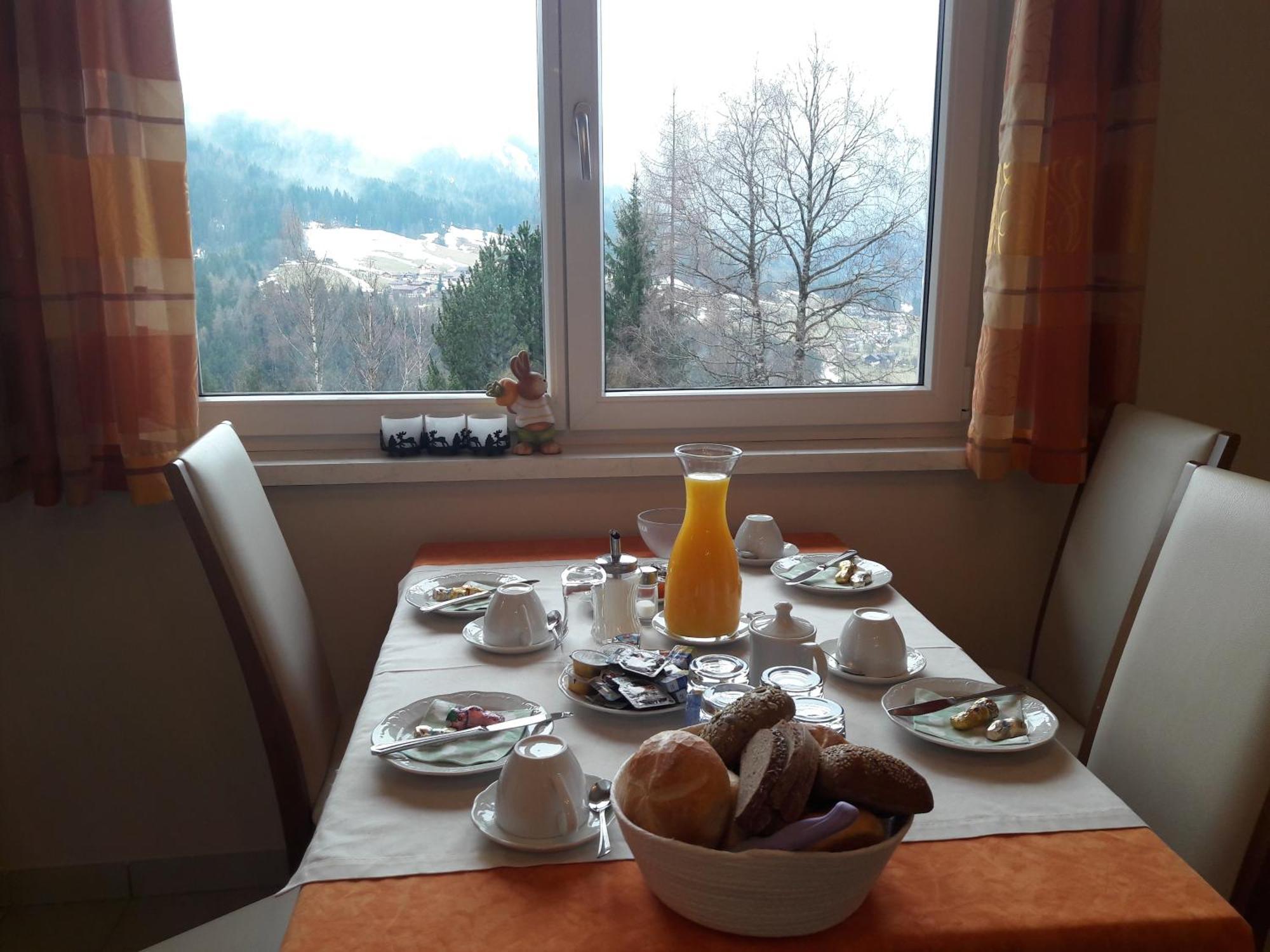 Haus Voithofer Apartamento Sankt Johann im Pongau Exterior foto