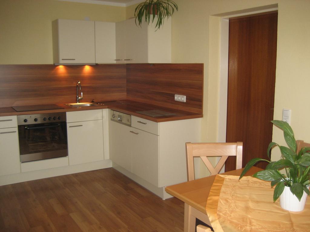 Haus Voithofer Apartamento Sankt Johann im Pongau Quarto foto